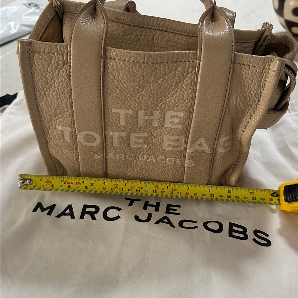 Marc Jacobs Rose Tote Bag Small
10in L x 5in D x 8in H - Picture 12 of 12
